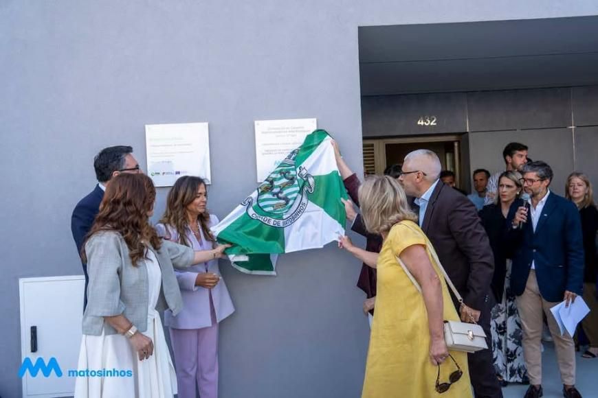Inaugurado Conjunto Habitacional Atriz Alda Rodrigues