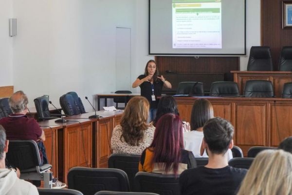 Gabinente de Inser&ccedil;&atilde;o Profissional - um apoio pr&oacute;ximo de quem procura emprego